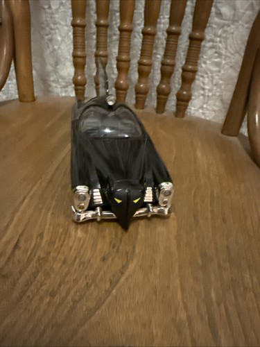 Ertl 2002 batmobile - ertl,