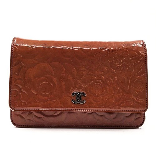 Chanel patent camellia woc - camellia,