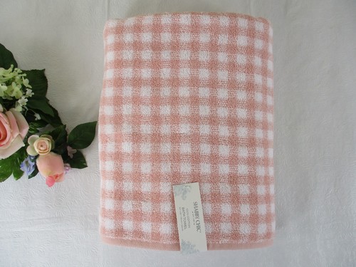 Nwt shabby chic bath towel - bath, 30"