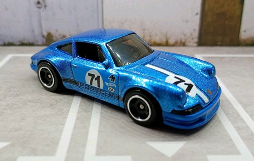 Hot wheels porsche 911 - '71,