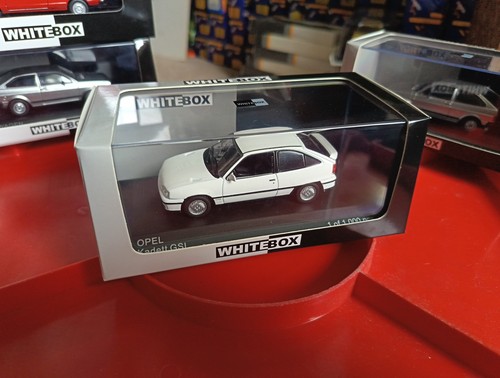 Boxed model whitebox - boxed,