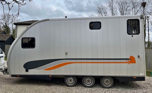 Xxtrail heavy duty tri - heavy-duty, tri-axle