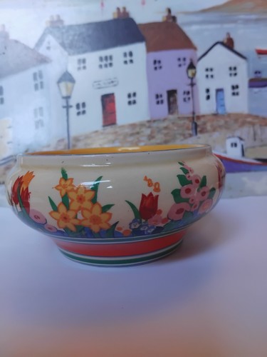 Clarice cliff bowl early - clarice,