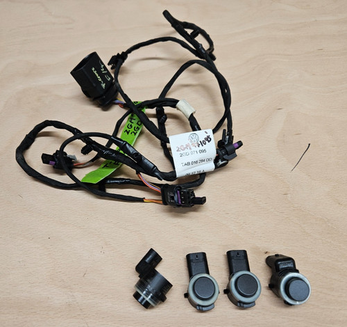 New genuine roc parking - new, t-roc