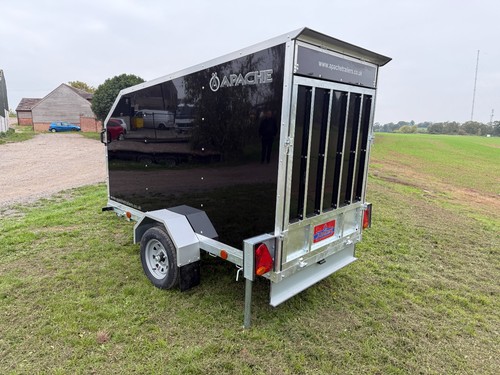 Gloss black brand new 8x4 - black,
