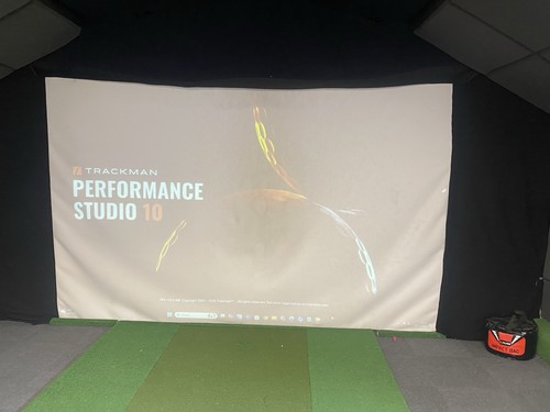 Golf simulator impact - golf,