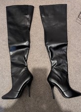 UK 5 Pleaser Seduce 3010 Black