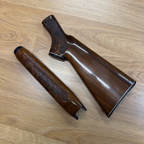 Remington model 742 - model, stock