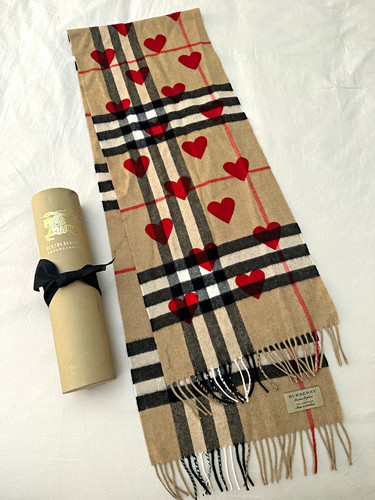 Burberry cashmere beige check - burberry,