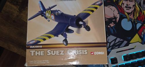 F4u corsair corgi aviation - corsair,