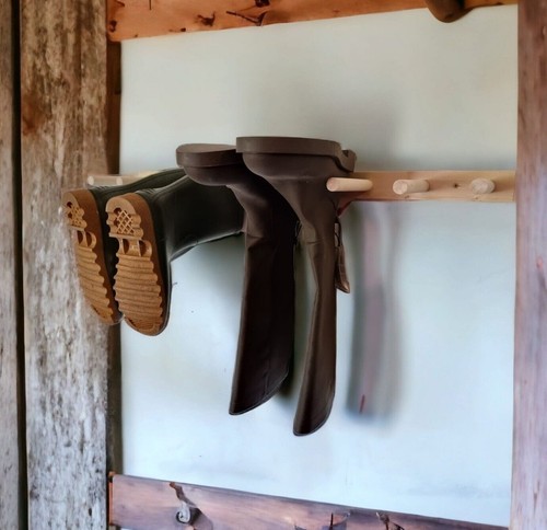 Wall mounted boot - boot, racks