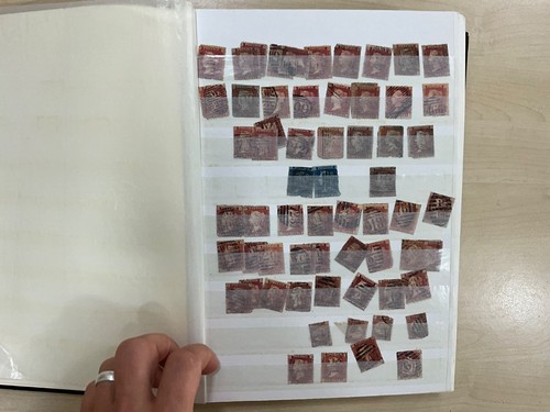 Stamp album qe - gb, to