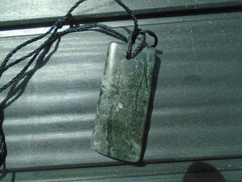 Maori greenstone pendant - greenstone,