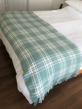 Bed Throw - Marks and Spencer Sage green & white, only used for photography VGC