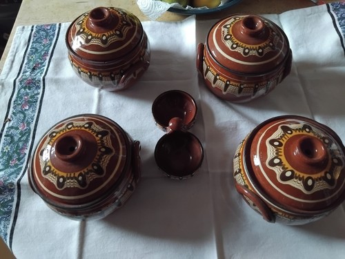 Terracotta cooking pots - a, set