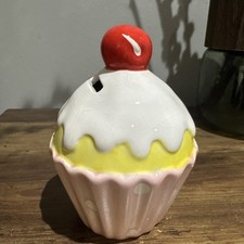 Vintage Cupcake Moneybox