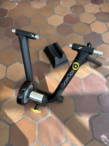 Indoor bike trainer - indoor, static