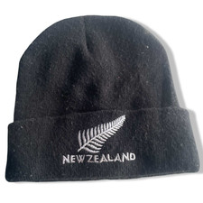 Vintage unisex black New Zealand crest 100% arcylic beanie hat| SKU 5598
