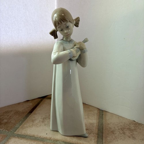 Lladro 4871 girl - lladro, with