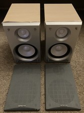 PAIR OF HITACHI SPEAKER SET SYSTEM 30 WATTS 8 OHMS FROM AX M81 SEE PICS