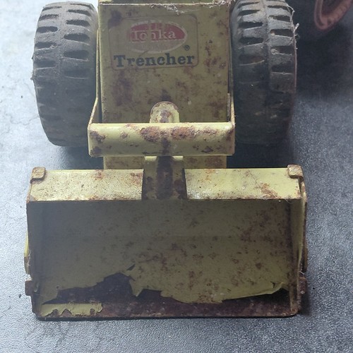 Tonka toys trencher - tonka,