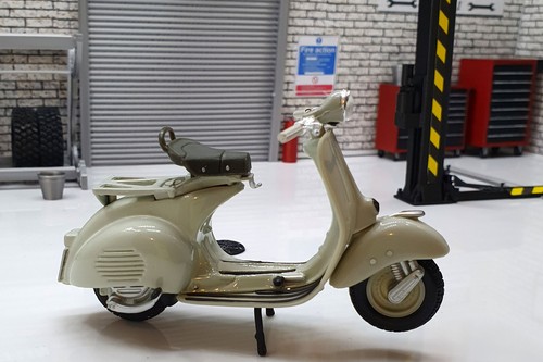 Vespa 150 1955 - , scale