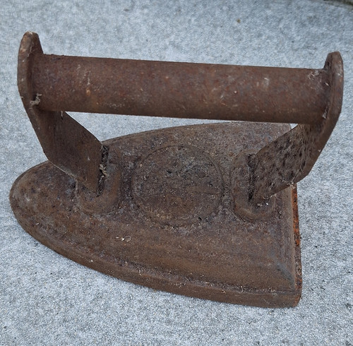 Vintage cast iron - iron, flat