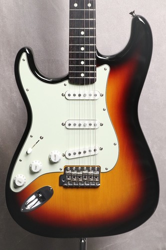 Fender made japan - fender, in