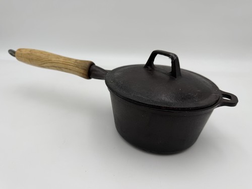 Vintage quart cast - cast, iron