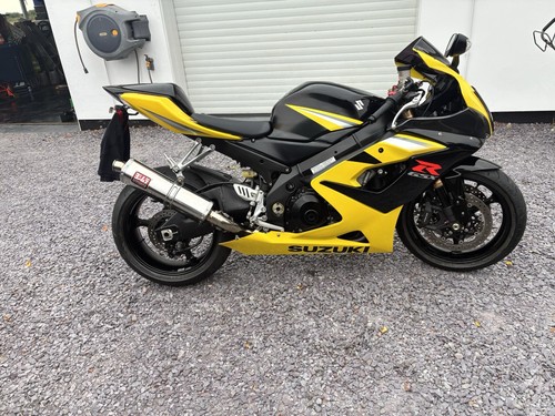 Suzuki gsxr 1000 - suzuki,