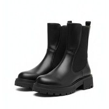 Women’s Black Chunky Chelsea