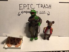 2004 Palisades Muppets Kermit the Frog/Indy Jones 6" & Rizzo as Short Stop