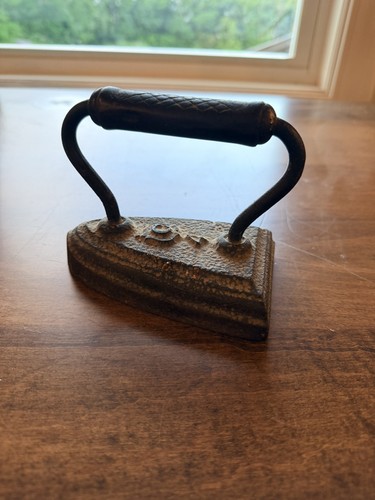 Vintage antique cast iron - antique,