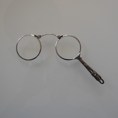 Lovely vintage lorgnette - lovely, set