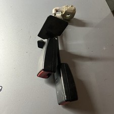 Volkswagen Passat B5.5 Rear Seat Belt Buckle Satin Black/Fire Red 3B0857739C FCN