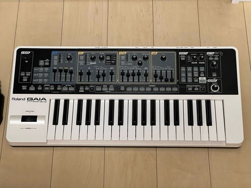 Roland gaia keyboard - roland, sh-01
