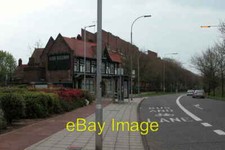 Photo 6x4 The Air Balloon. Portsmouth/SU6501 This pub, which is just bes c2006
