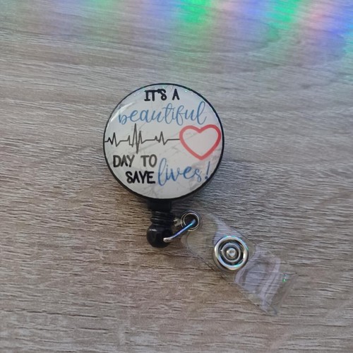 Medical badge retracting - id,