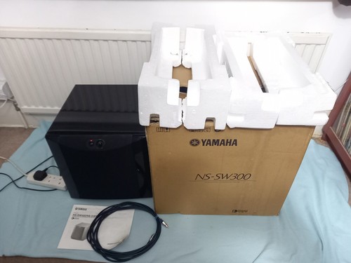 Boxed black 250w - black, yamaha