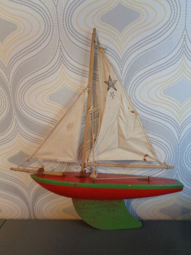 Vintage star pond yacht - vintage,