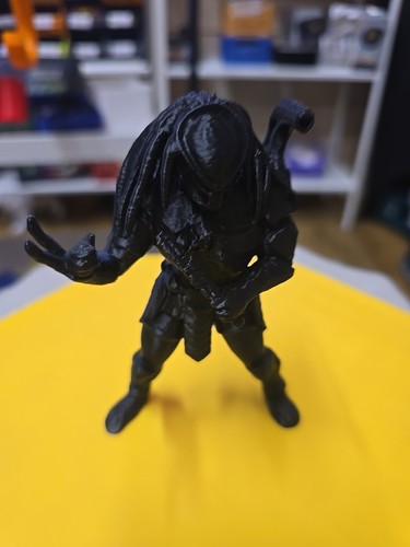 Small statue predator 5 - small,