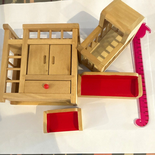 Dolls house wooden - 1:12,