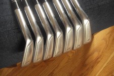 Taylormade R11 irons 4-PW KBS
