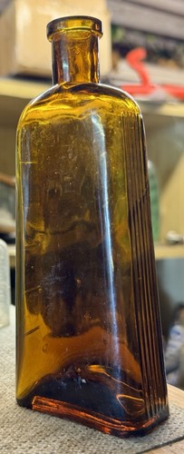 Rare 1910 tapering amber - rare,