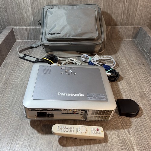 Panasonic lc75e 3lcd - pt-lc75e,