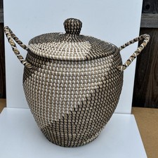 MEDIUM Basket 🧺 with Lid & Handles Snake Charmer Basket. Decor Storage Basket