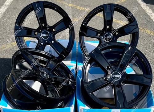 Black alloy wheels - alloy,