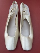 Vintage Dolcis Women’s