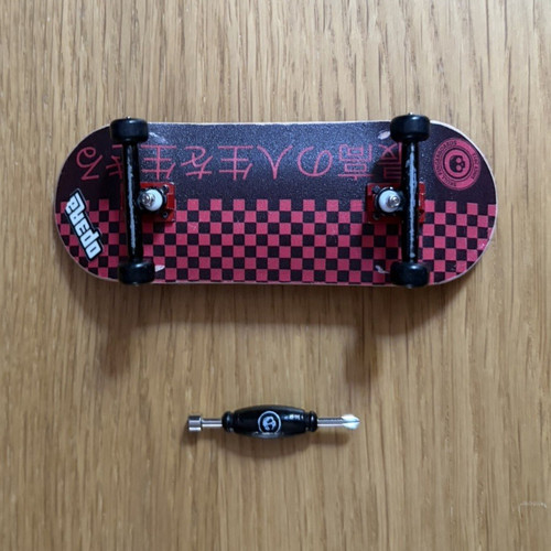 Skull fingerboards red - skull, and