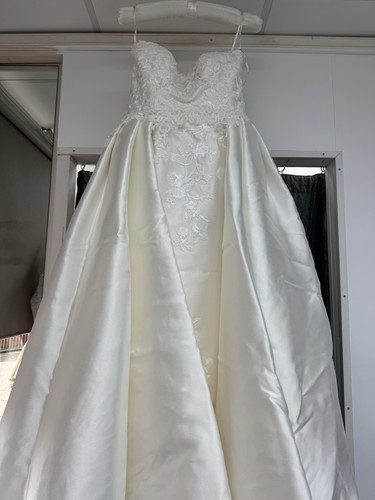 Wedding dress size 14 - dress, 12